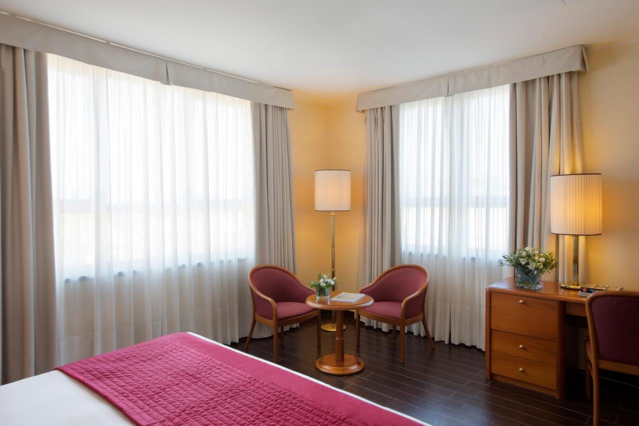 Starhotels Business Palace Milan Luaran gambar